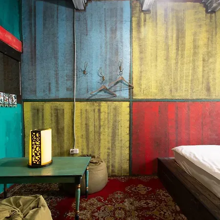 China Town & Tours Hostel *