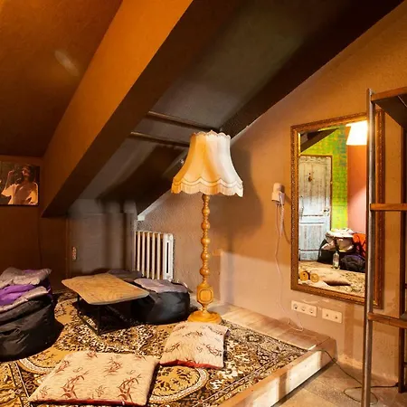 Hostel China Town & Tours *